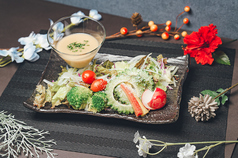 島野菜のバーニャカウダ