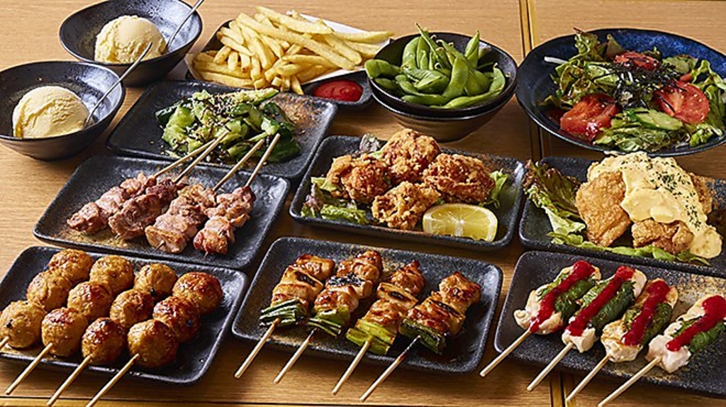 120分飲み放題付き！お料理8品のコースが今なら、4，000円(税込)各種ご宴会もまるよしで決まり♪