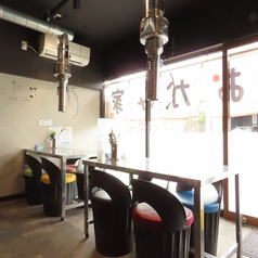 4名掛けのテーブル席を4卓ご用意しております。