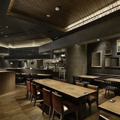 当店はバリアフリー対応で、車椅子・ベビーカーでのご入店が可能です。段差の少ない設計で、どなたでも安心してお食事をお楽しみいただけます。車椅子のお客様、小さなお子様連れやご高齢のお客様にも快適にご利用いただける環境を整えております。ぜひご利用ください。