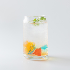 琥珀糖ピーチソーダ