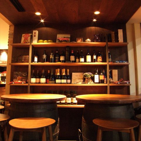 T@g[ NI SALVATORE CUOMO &BAR oR