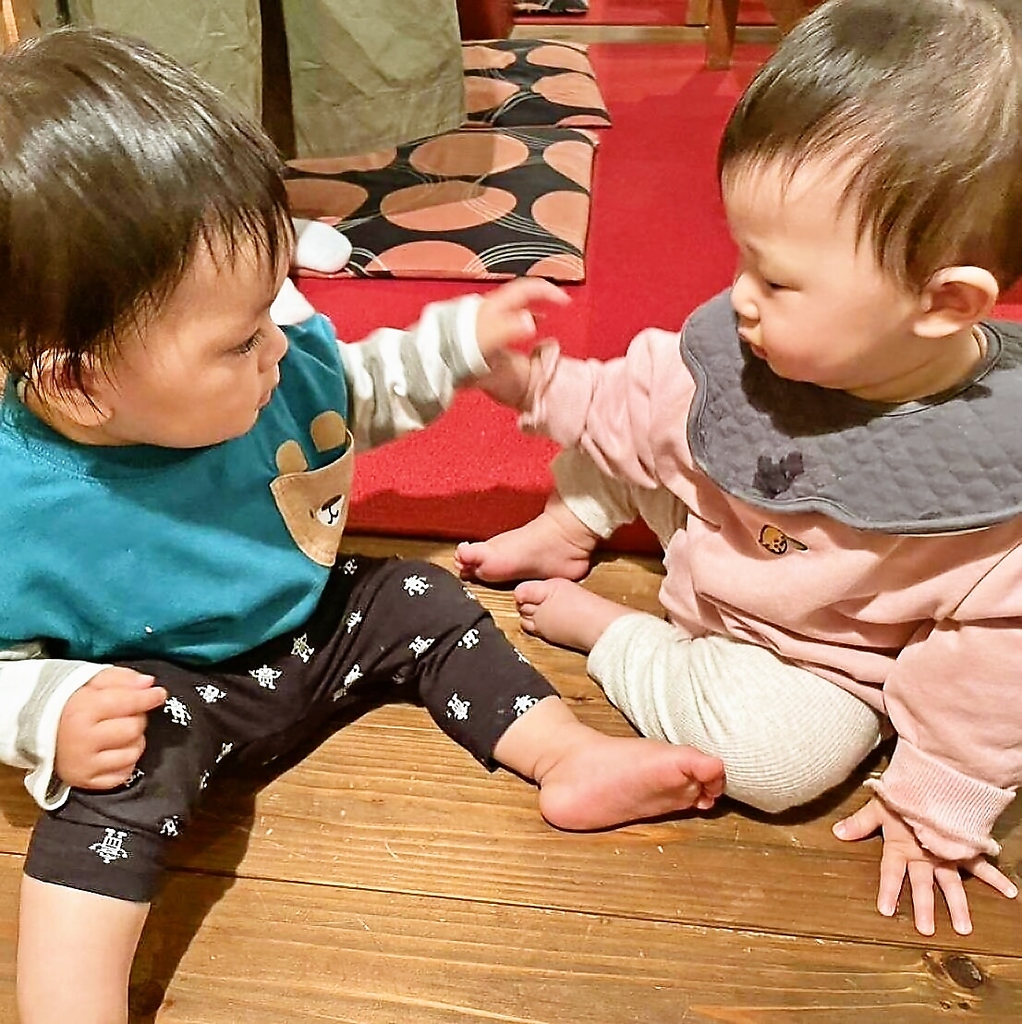 【お子様も安心◎】大きなくまのぬいぐるみや子供用の椅子などお子様に優しいお店を目指しています♪