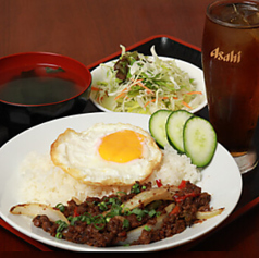 ガパオライスや各種定食もご用意◎ライス大盛可能です♪