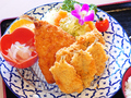 料理メニュー写真 イワシ・アジ・鮭の三種盛りフライ定食（ランチ限定）