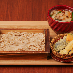 お好きな組み合わせで楽しめる鴨南せいろ蕎麦♪