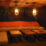 座り心地抜群◎ゆったりとお座りいただけるソファ席もございます。女子会や友人との集まりにおすすめ