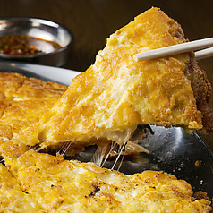 人気の海鮮ニラチヂミなど種類豊富！の写真