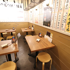 4名様までご利用いただけるテーブル席です。