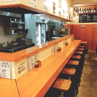 お一人様やデートでの利用大歓迎のカウンター