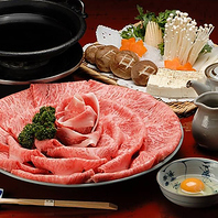 最高級A5ランク黒毛和牛。厳選した銘酒も味わえます