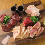 お肉は九州から直接仕入れ。鮮度や品質にこだわった九州のお肉を堪能いただけます。