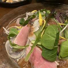 新玉葱と合鴨のサラダ