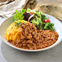 ふわとろオムライスのキーマカレー