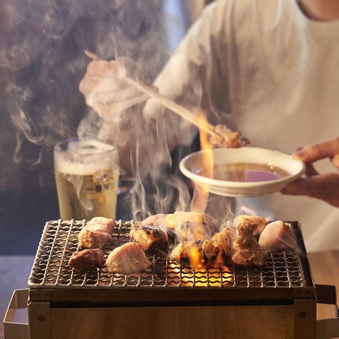 横浜駅徒歩4分！毎日仕入る鮮度抜群のホルモンを七輪炭火焼きで本格焼肉が楽しめる！