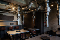 個室完備の落ち着いた店内