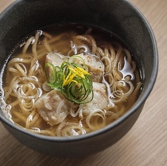 牛テールスープの山椒麺