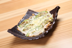 焼きアボガドのトロ～りチーズがけ