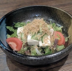 豆腐とジャコのサラダ ~特製醤油ドレッシング~