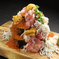 当店新名物【海鮮ぶっかけこぼれ寿司】