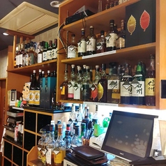 初心者も通も歓迎、好みが見つかるウイスキー案内