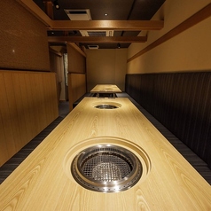 瀬戸ノ間/全席ダイニングテーブル最大30名様までOK。16名様個室。