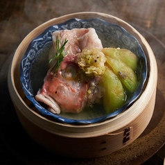 山口県 萩市 甘鯛と焼き式部茄子の山胡椒(マーガオ)蒸し ~こぶ蜜柑・ライム~