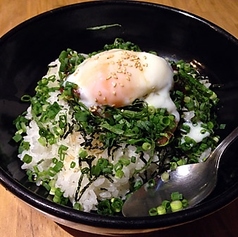 とろ～り温泉卵のせ 漬け丼