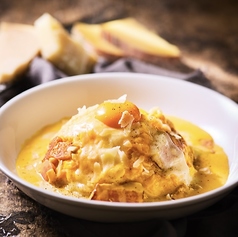 4種チーズの濃厚カルボナーラオムライス/チーズインオムライス