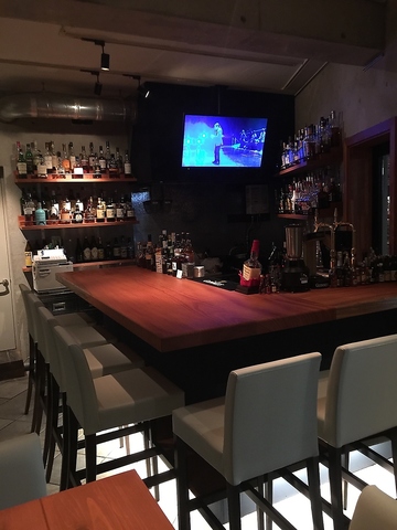 神山町のおしゃれなBAR