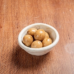 ウズラ玉子の藁燻製