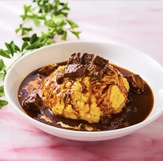 ごろっと牛肉オムライス