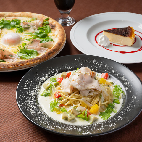 キングオブパスタ優勝メニューや当店限定パンケーキなどをお楽しみいただけます