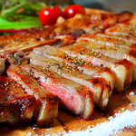 肉好きのための豪快肉料理を多彩にご用意！国産牛ランプステーキやTボーンステーキなどをご提供中♪