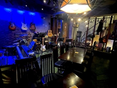 楽器・音響機材が常設されており、貸切も可能です