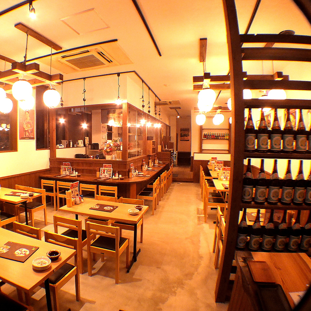 女子会、歓迎会、同窓会等なんでもご相談ください！週末は大変混み合うのでご予約をオススメします。