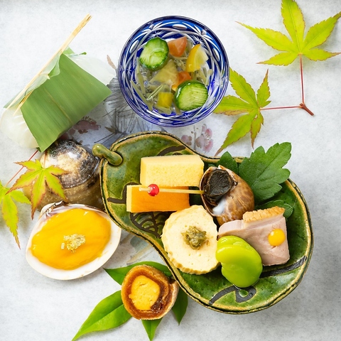 城下カレイをはじめ、関アジ、臼杵ふぐ、豊後牛など割烹料理をお楽しみいただけます。