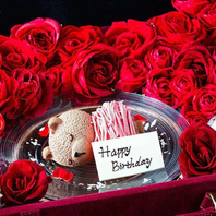 【Anniversary】豪華トランクケーキ＆サプライズ演出♪