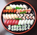 料理メニュー写真 【出前】お寿司1人前(中）～※お写真は5人前です！