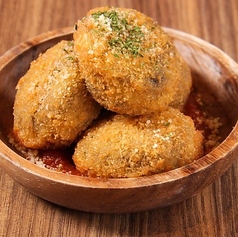 イカ墨のライスコロッケ