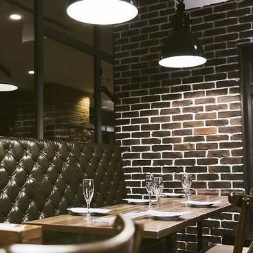 Cantinetta Buzz カンティネッタ バズ 丸ビル店の雰囲気1