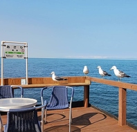 海がすぐそこ