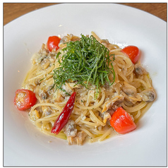 たっぷりニンニクと大葉のボンゴレ