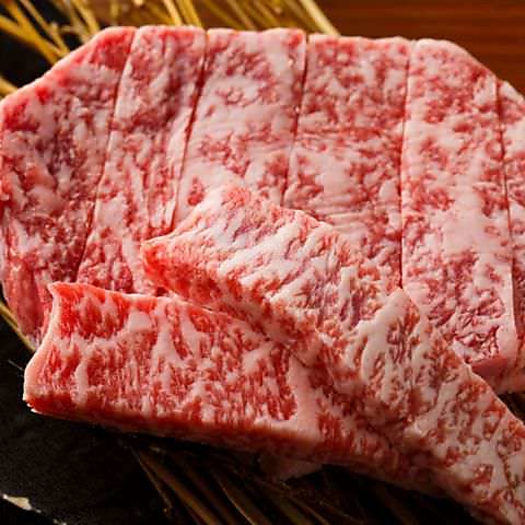 自社農場で育った宮崎牛を使用！絶品のお肉を七輪スタイルでお気軽にどうぞ◎