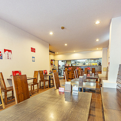 【居心地満点のお席で女子会】ボリュームたっぷりの美味しい中華料理をシェアしながらおしゃべりを楽しめます♪