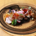 料理メニュー写真 大摩桜鶏むね肉のカルパッチョ