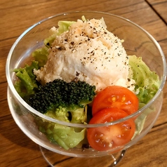 いぶりがっこ入り燻製ポテトサラダ