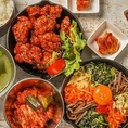 キムチ、チャプチェ、チヂミなど定番から創作メニューまで多彩にご用意。どの料理も本場の味わいを再現し、心もお腹も満たしてくれます。