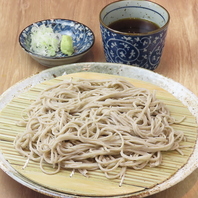 毎日手打ち！こだわりの蕎麦とつゆ