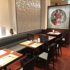 様々なシーンに対応可能なテーブル席は、人数に合わせてレイアウトの変更も可能です◎少人数でのご利用から、大人数でのご宴会や忘年会まで、幅広くご利用いただけます♪ゆったりと本格的な広東料理と点心をご堪能いただき、思い出に残るひとときをお過ごしください。